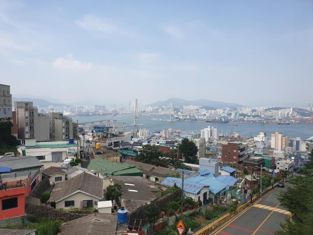 Busan Hotel - Mirage Yeondo Ocean view Rooftop accommodation view