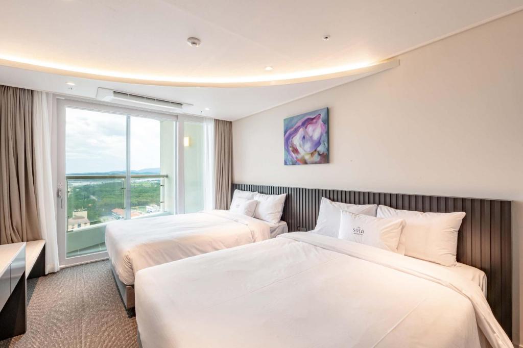 Yangyang Hotel - GranBay by SoTA SUITE accommodation view