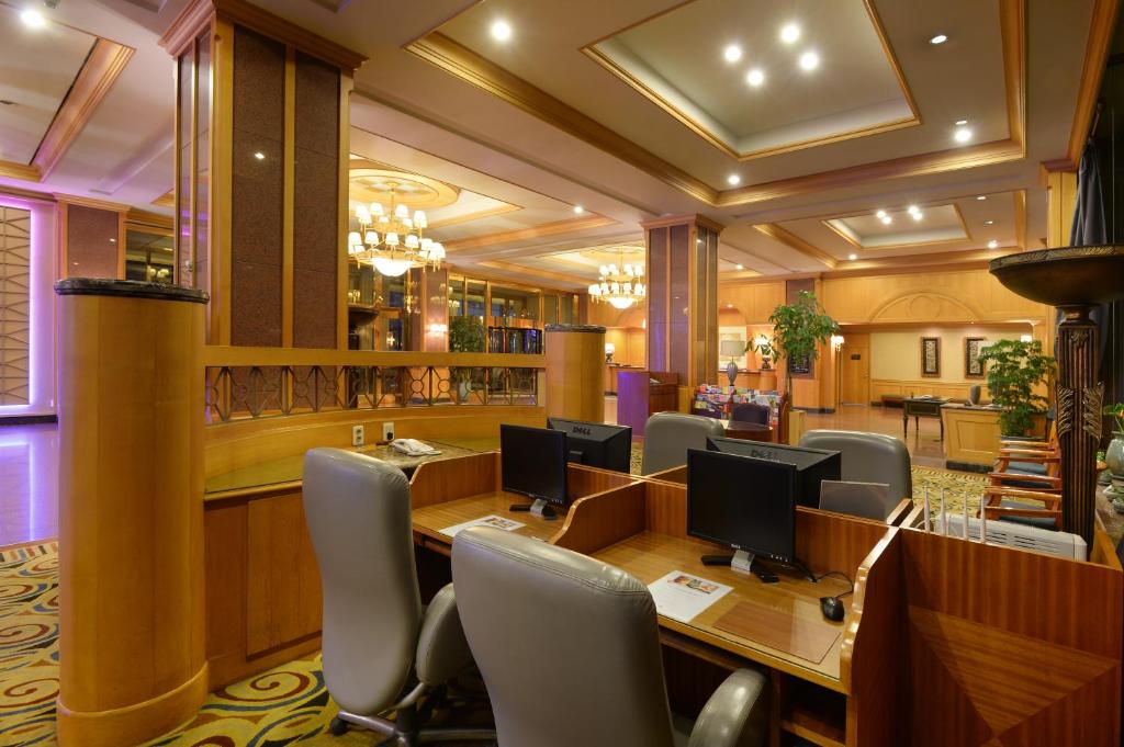 Jeju oriental Hotel & Casino image