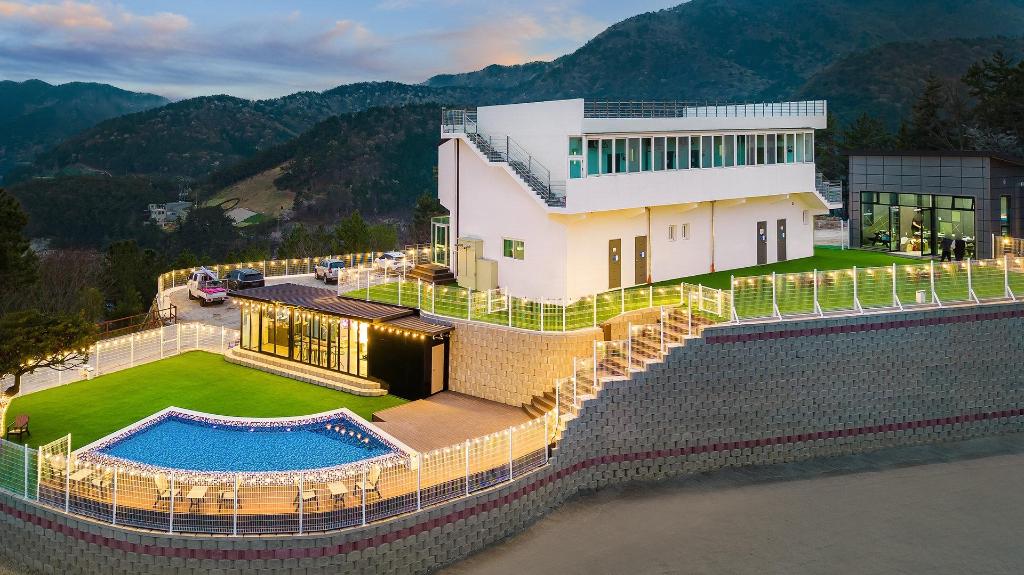 yeosu seuteimeong image