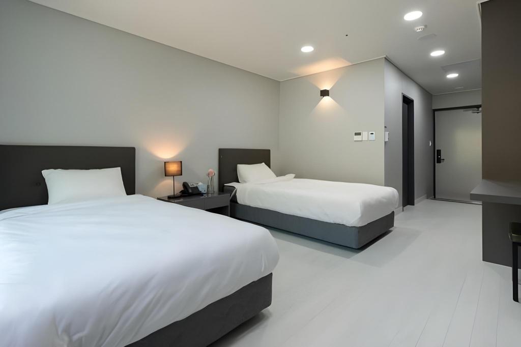 MIAMI Jeongseon Hotel image