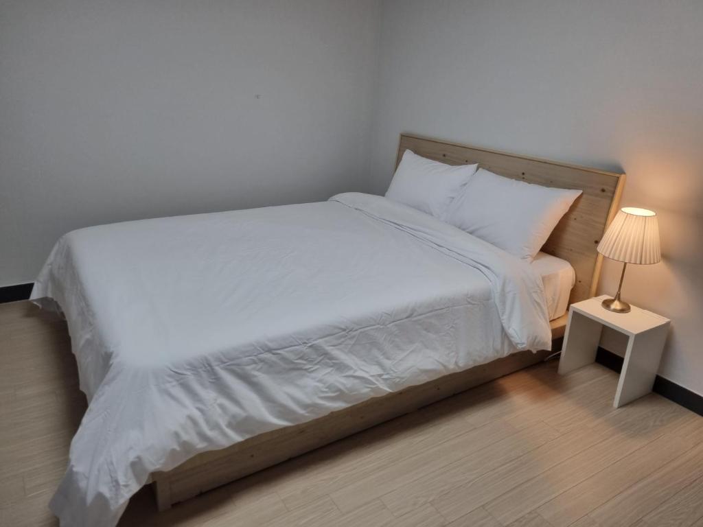 Yeosu U-top U-Bless [17A] 30평프리미엄#美친오션뷰#관광지10분  image