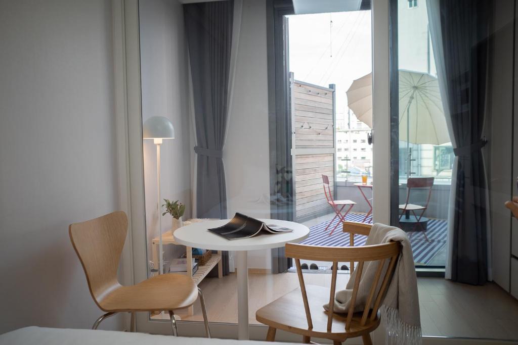 Urbanstay Myeongdong image