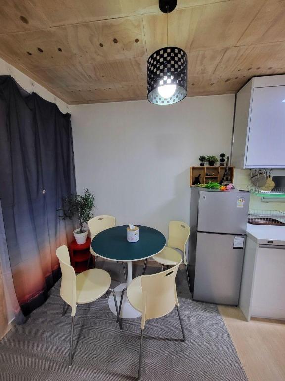 [세은하우스]운천역 도보5분, 쌍촌동 핫플/친구,연인,가족,출장,단체모임,홈파티 image