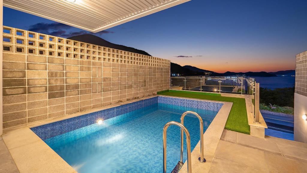 Yeosu Hotel - Yeosu Liposo Poolvilla accommodation view