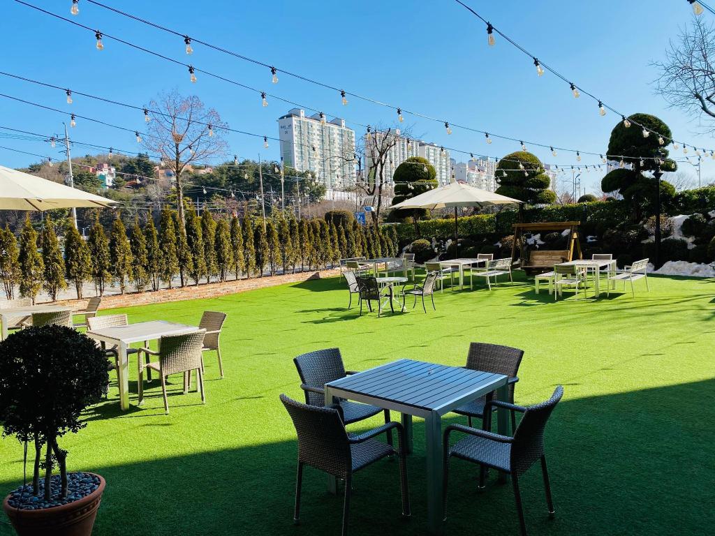 Donghae Hotel - New Donghae Hotel accommodation view