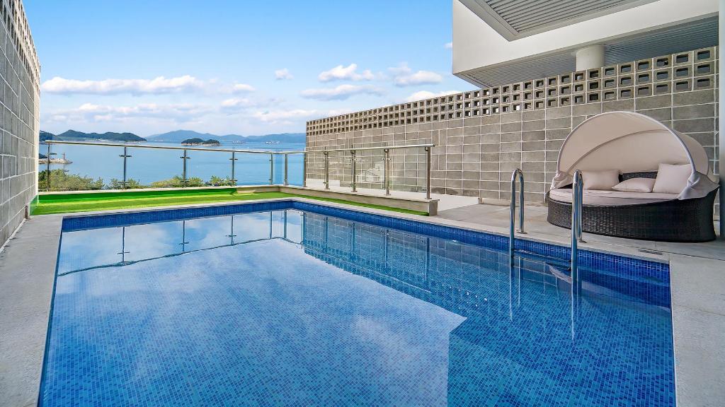 Yeosu Liposo Poolvilla image