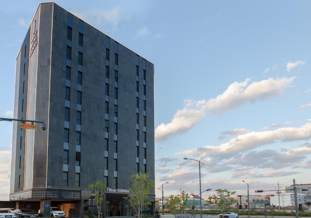 Hotel Sienna image