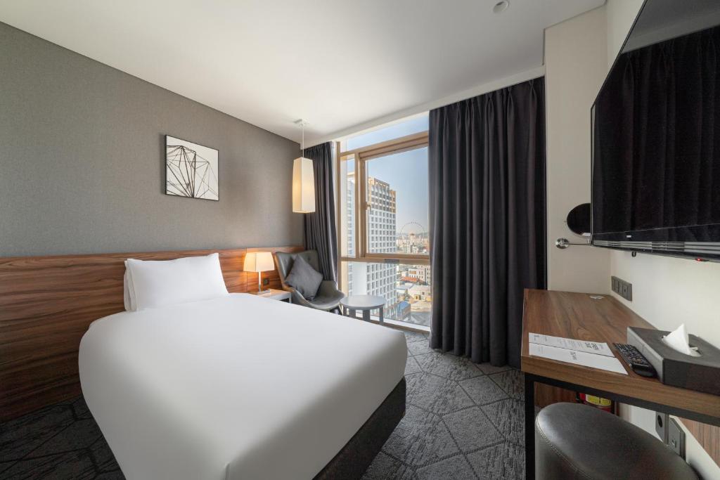Staz Hotel Ulsan image
