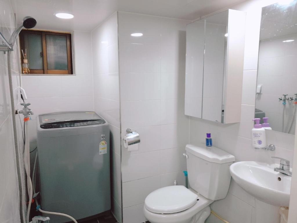 sangsu stn, 2 bed rooms, 3 beds, 1st floor [7]-4 image