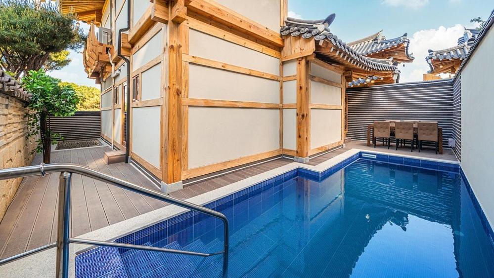 Gyeongju Recreation Area Hanok Pool Villa image