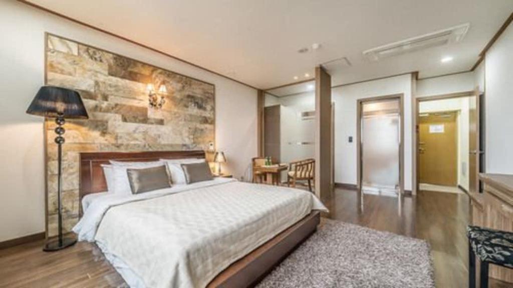 Suncheon Hotel - Venezia Hotel accommodation view