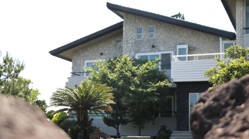 Jeju Hotel - Hado fourseasons pension accommodation view