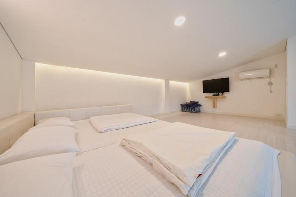 Gapyeong Hotel - Gapyeong Dino Pension accommodation view