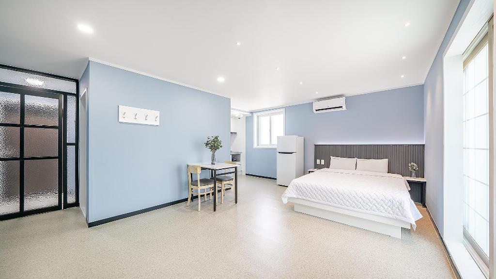 Taean Hotel - Taean Badaneomeo Pension accommodation view