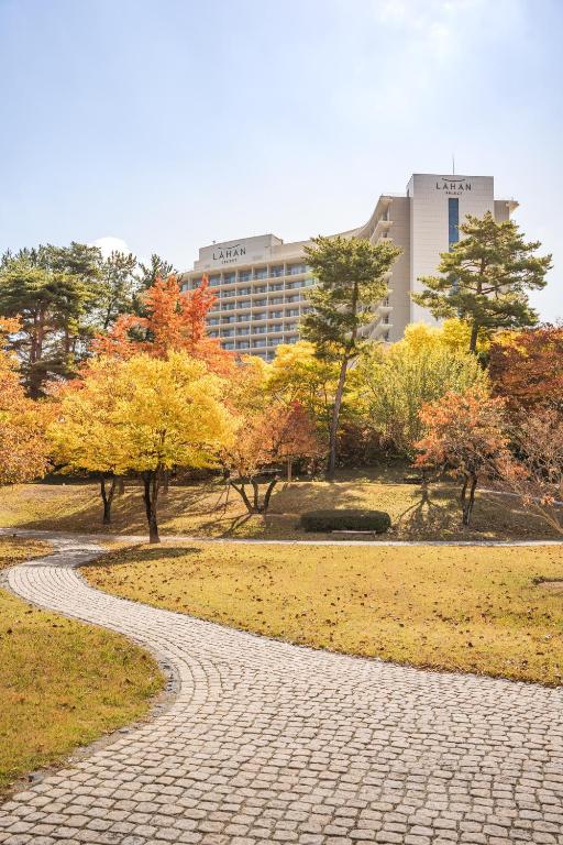 Gyeongju Hotel - Lahan Select Gyeongju accommodation view