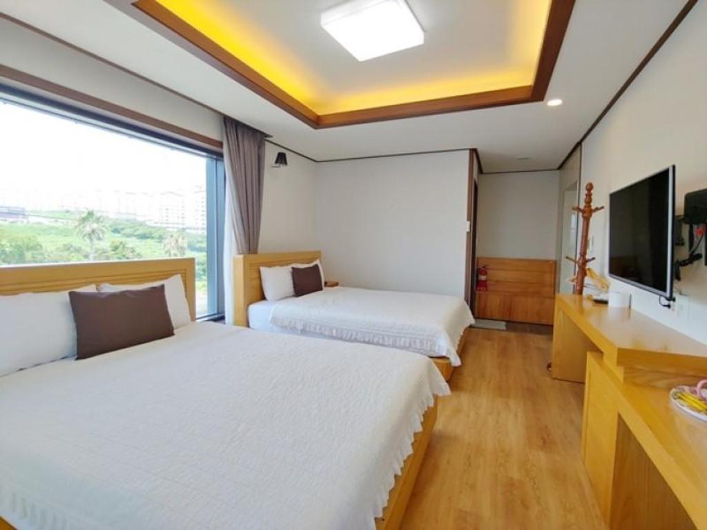 Jeju Hotel - Fellisia Hotel accommodation view
