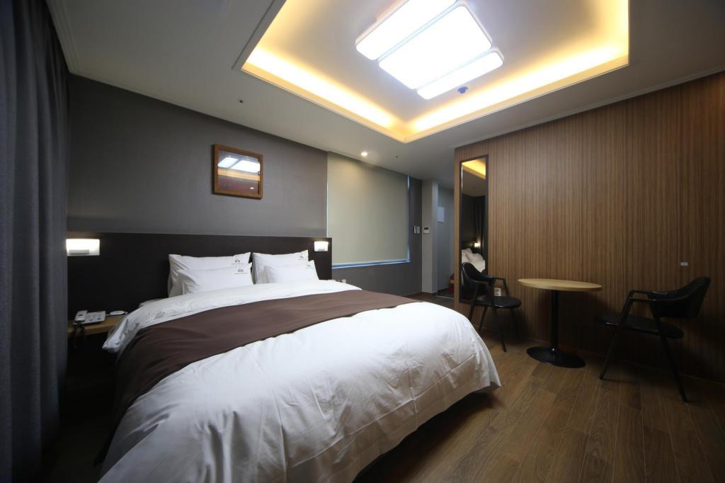 Busan Hotel - Central Park Hotel Busan (Korea Quality) accommodation view