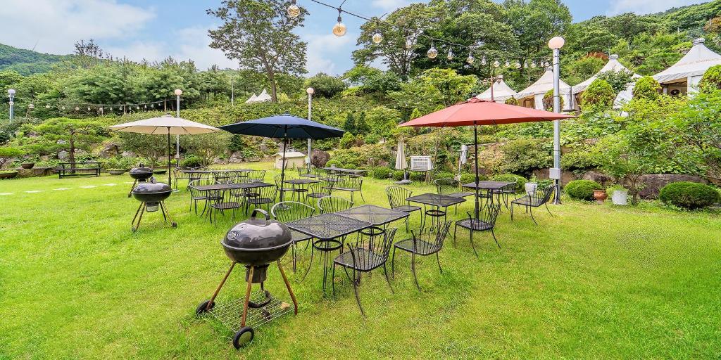 Gapyeong Hotel - GaPyeong Dukehouse Kids Gajok Pension accommodation view