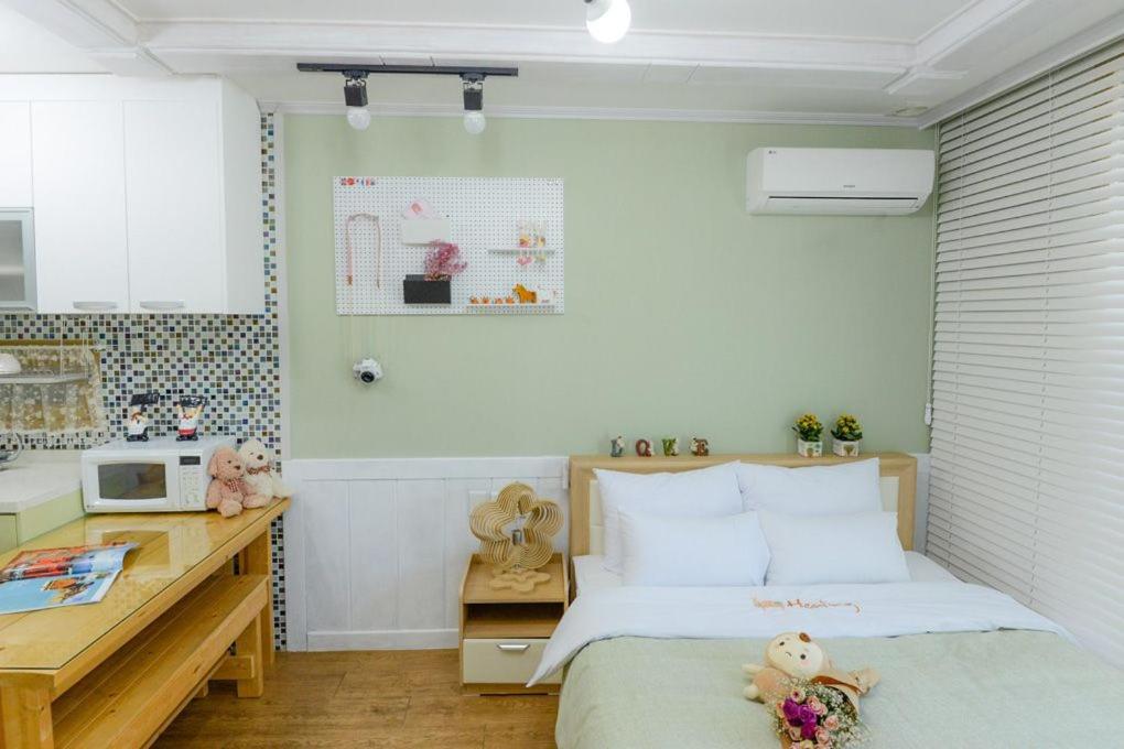 Suncheon Hotel - Suncheon Bay Healing Pension accommodation view