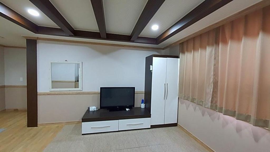 Boryeong Hotel - Daecheon Resortel accommodation view