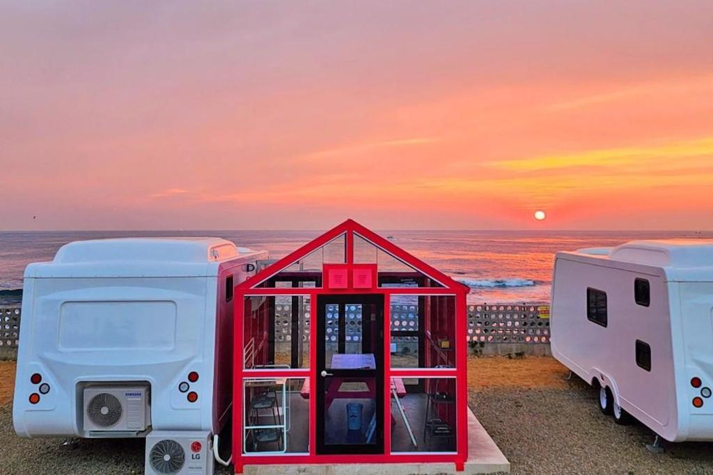 Pohang Uni’s Sea Caravan Guryongpo Branch image