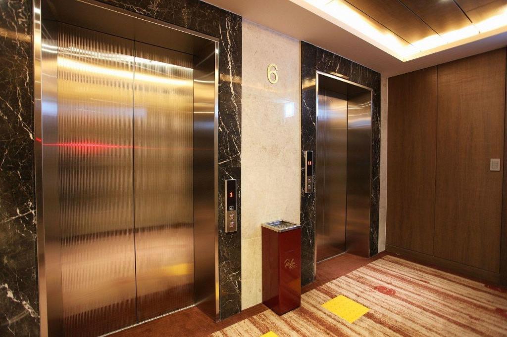 R Lee Suite Ganseok image