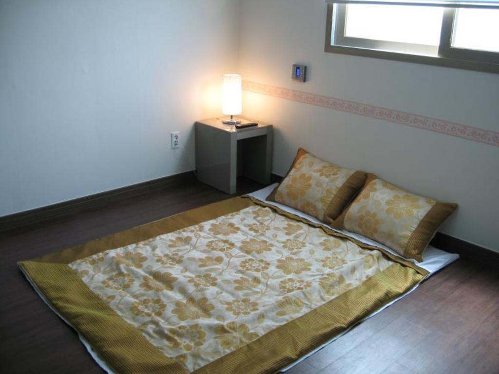 Seomyeon Residence Mumum Hotel image