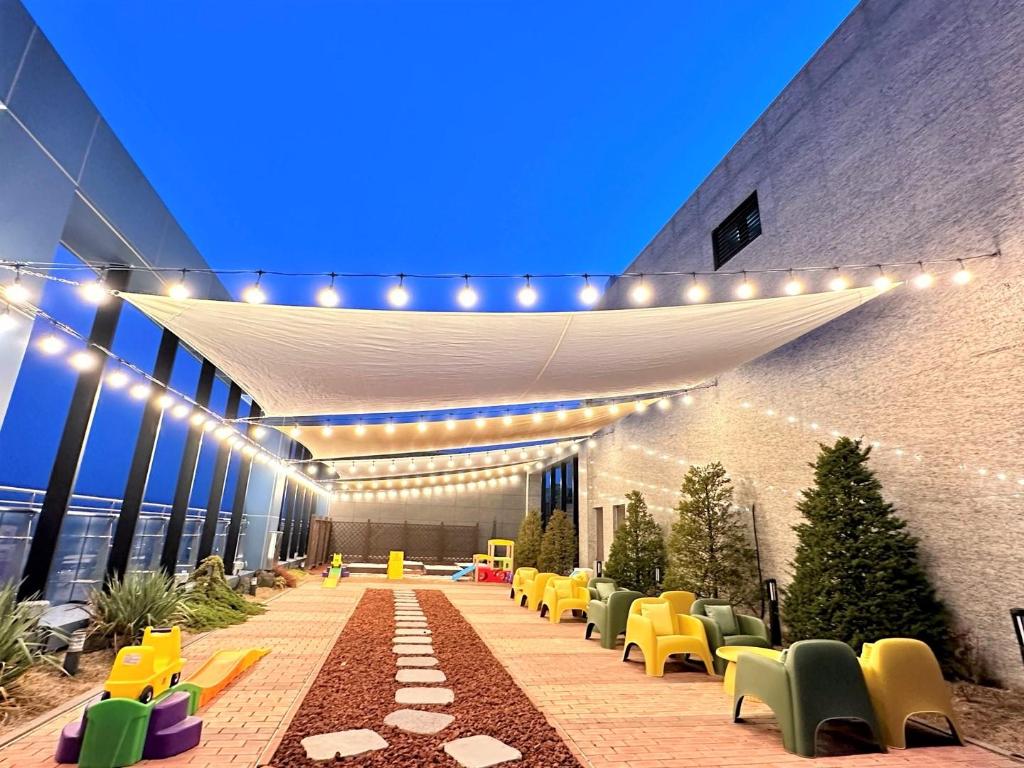 Golden Tulip Ever Yongin Hotel image