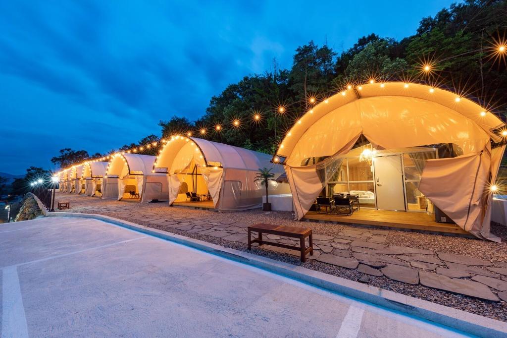 Moongyeong The Most Glamping image