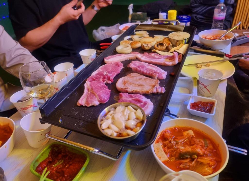 Songpa 야경이 예쁜 루프탑 숙소에서 바베큐 파티 [Wifi, Netflix, TV] image