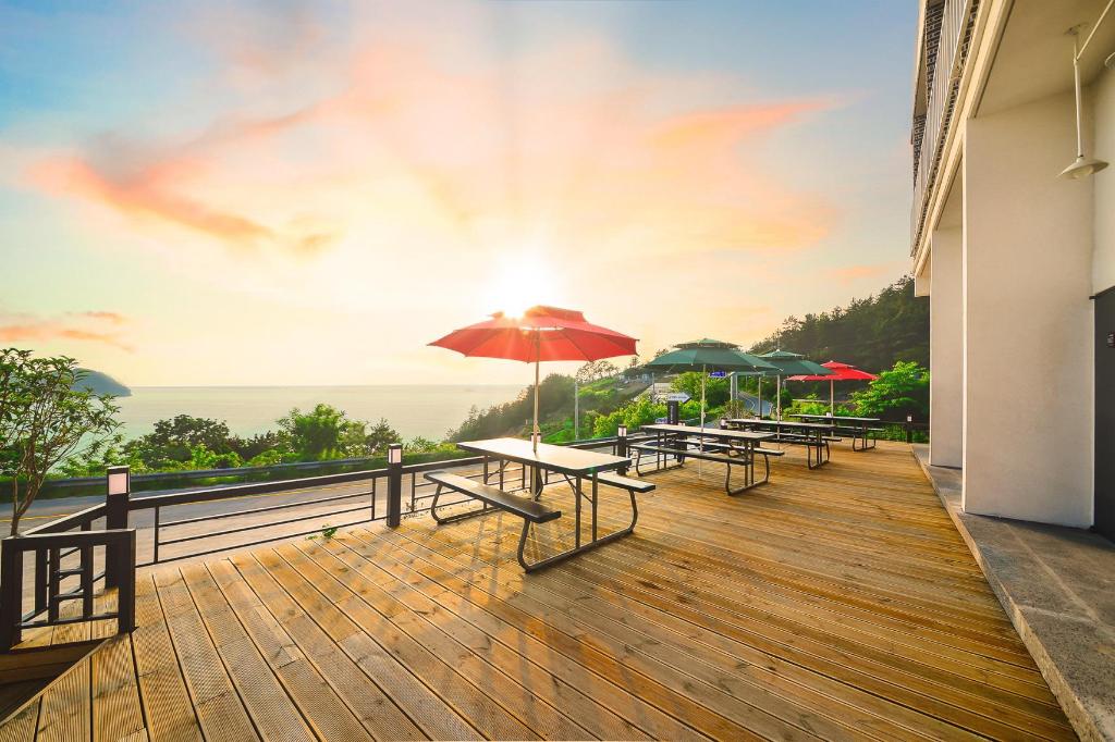 Yeosu Yegreena Pension image