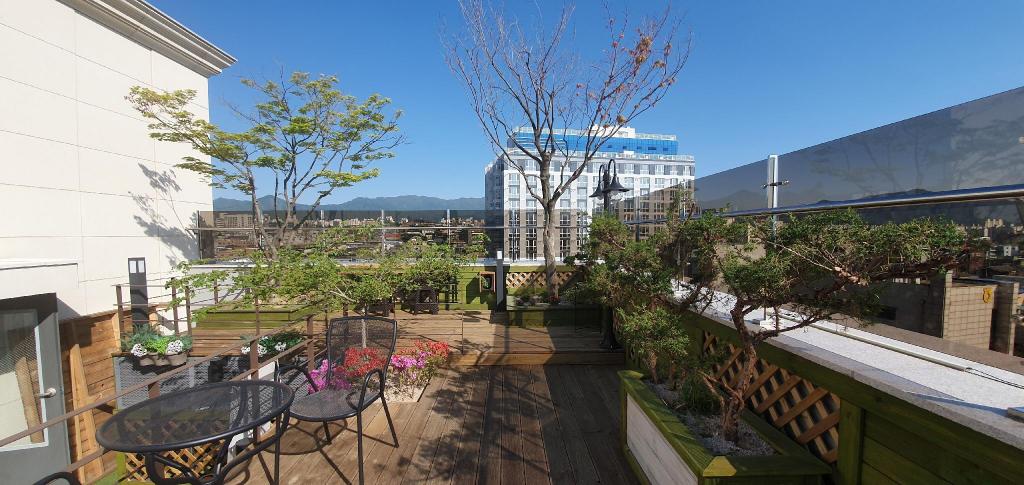Chuncheon Hotel Bentley image