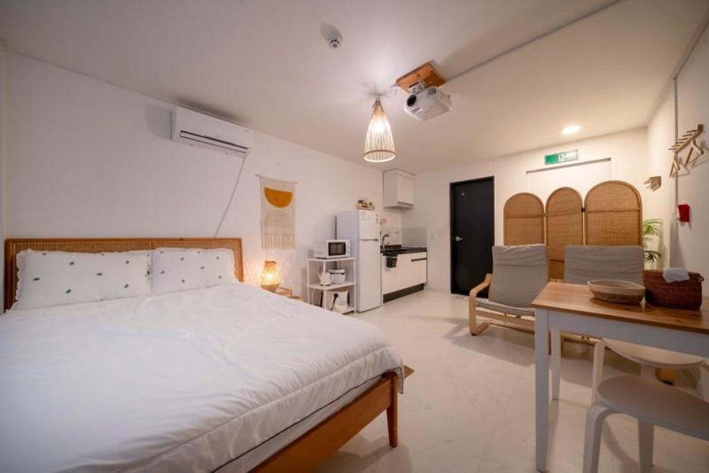 Gapyeong Stay On 119 image