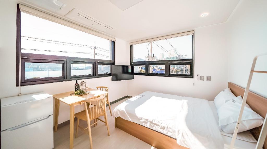 Yeosu Nangmanstay pension image