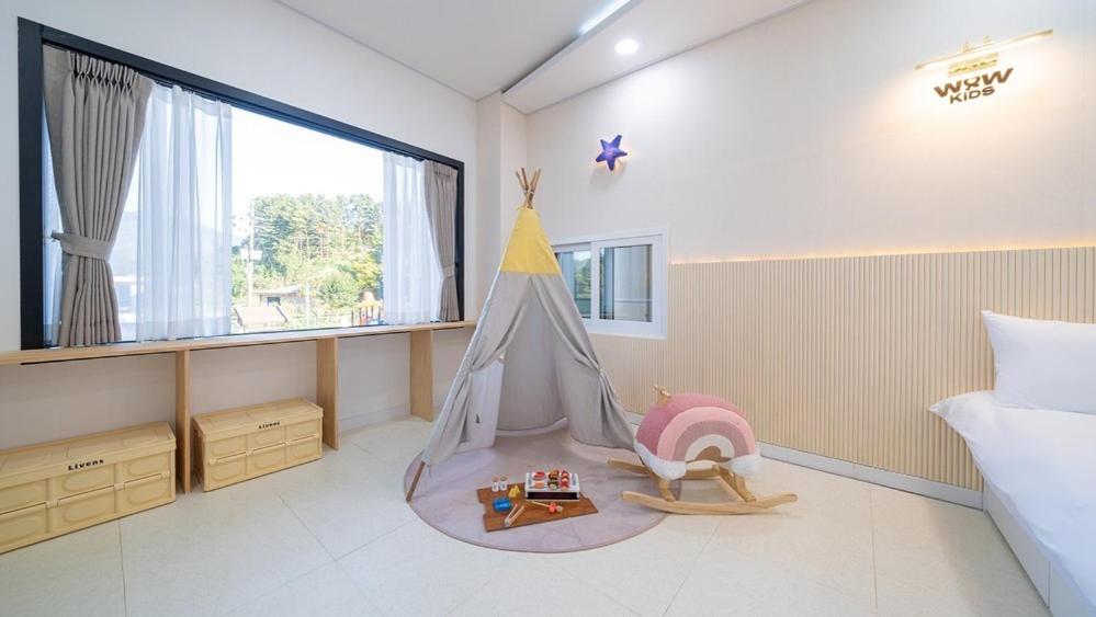 Gapyeong Wow Kids Pool Villa image