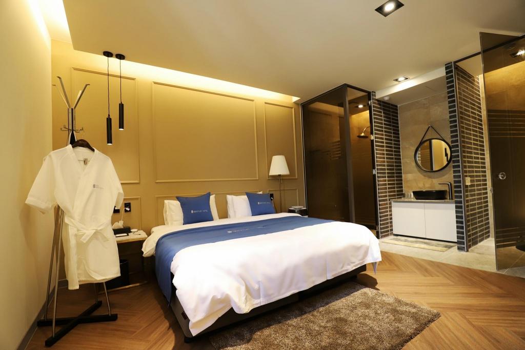 Chuncheon Hotel Bentley image