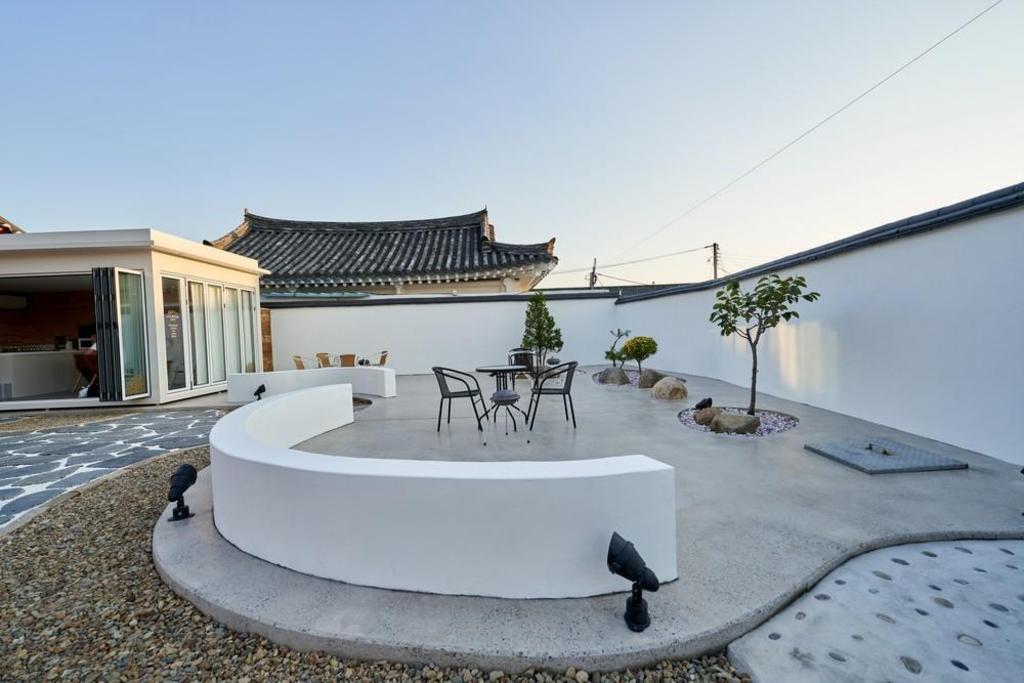 Madang Hanok image