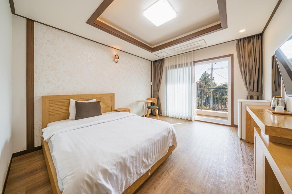 Fellisia Hotel image