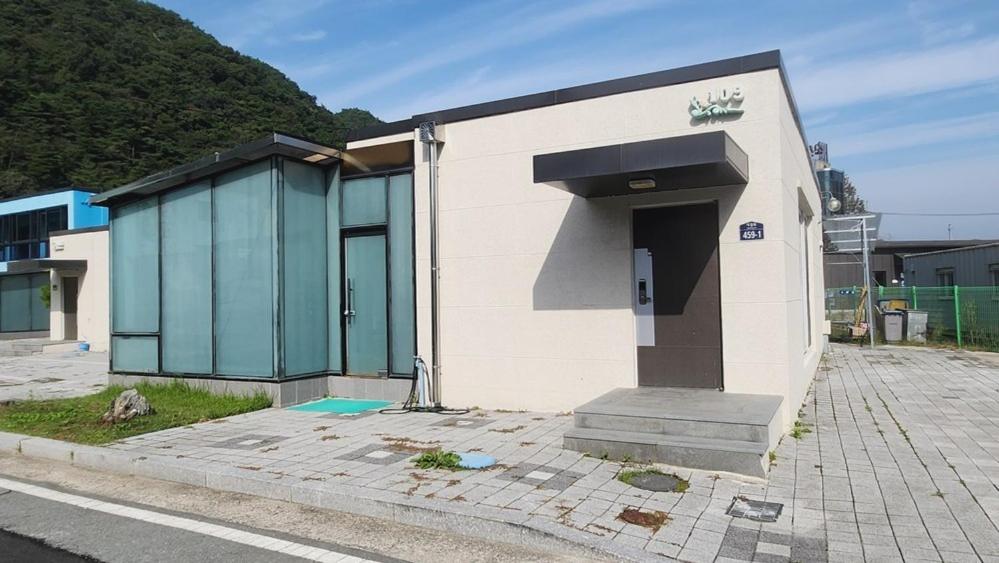 Hwasun Adel Castle Kids Poolvilla image