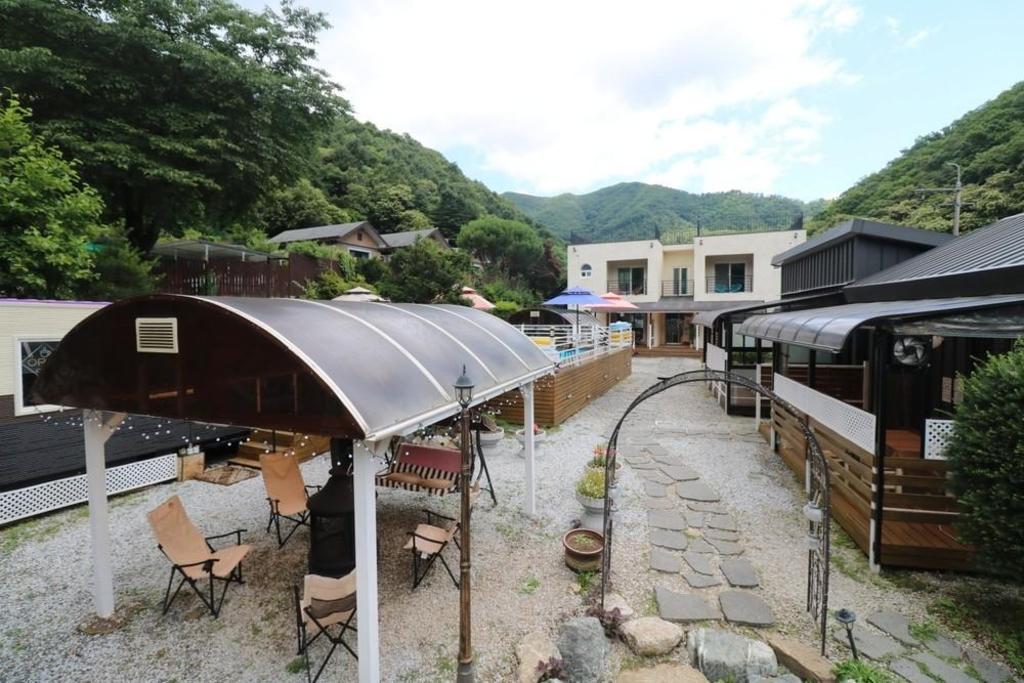 Yangpyeong Notebook Pension image