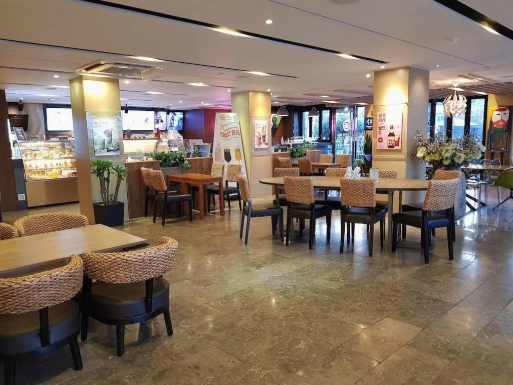Hotel Matthieu Yeosu image