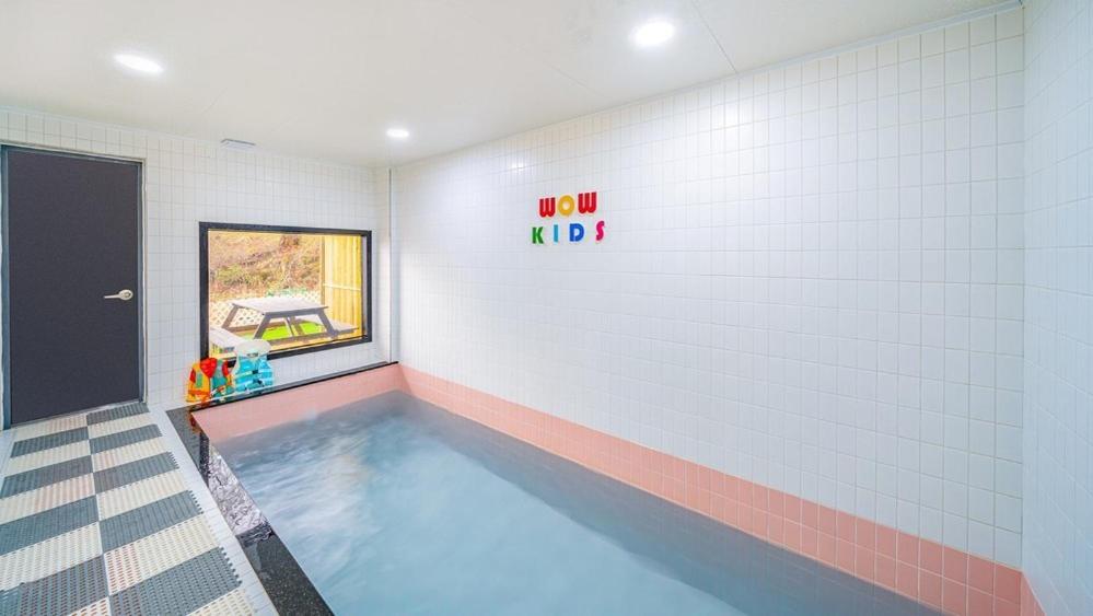 Gapyeong Wow Kids Pool Villa image
