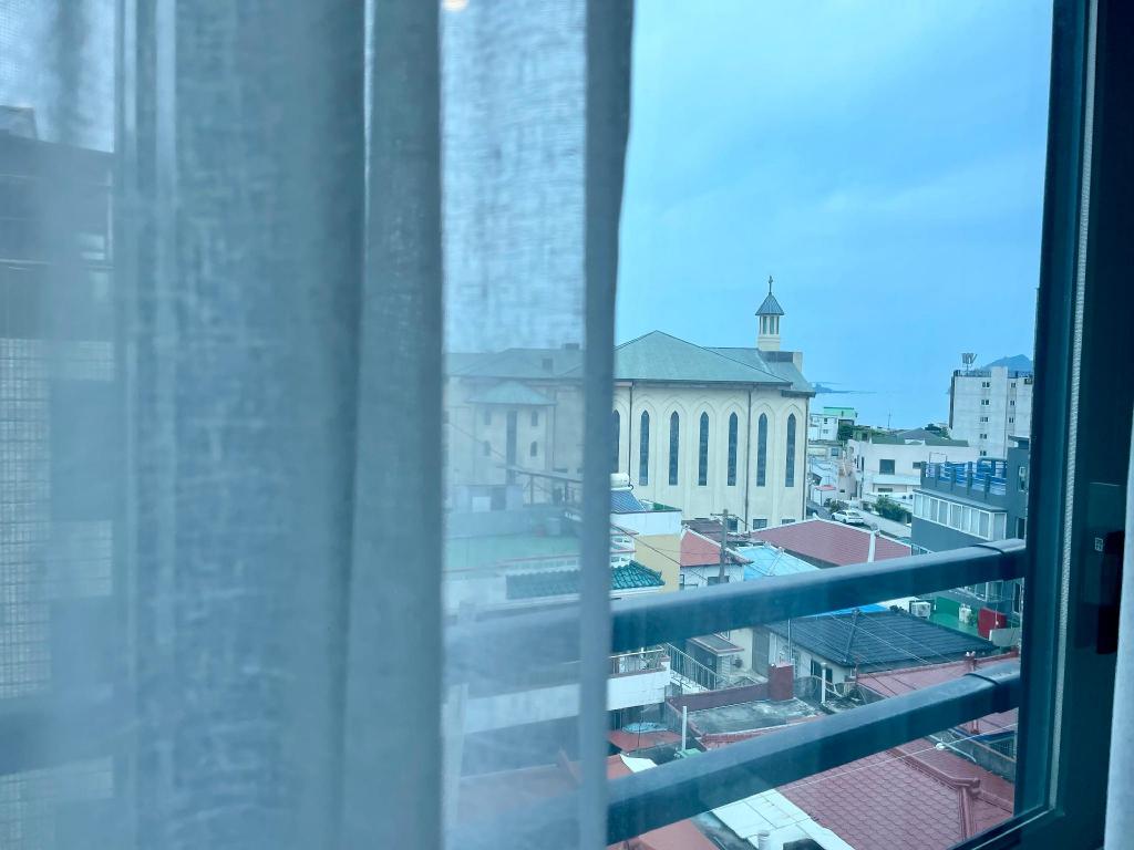 Hotel Yeon image