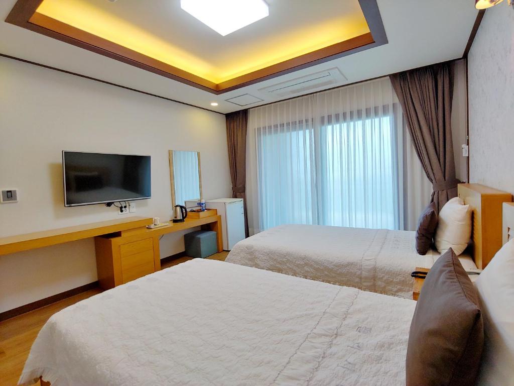 Fellisia Hotel image