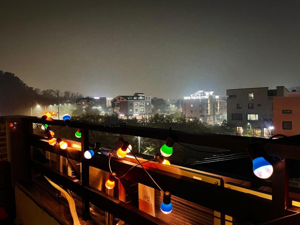 W Premium Guesthouse Incheon airport image